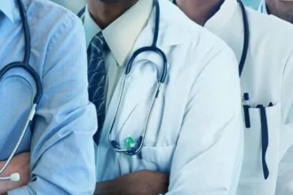 Resident doctors suspend warning strike after FG's assurances