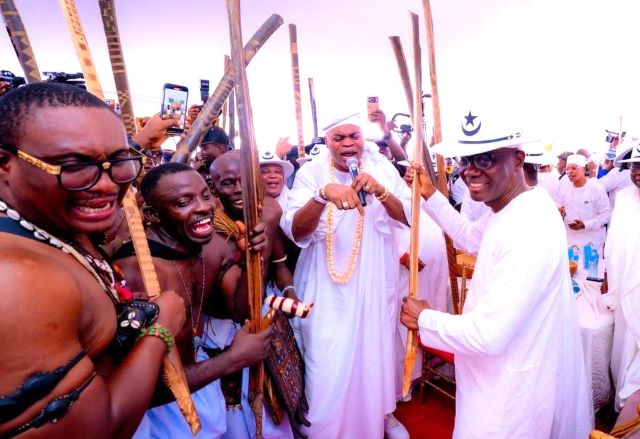 Sanwo-Olu receives Opambata as activities for Eyo festival kick off