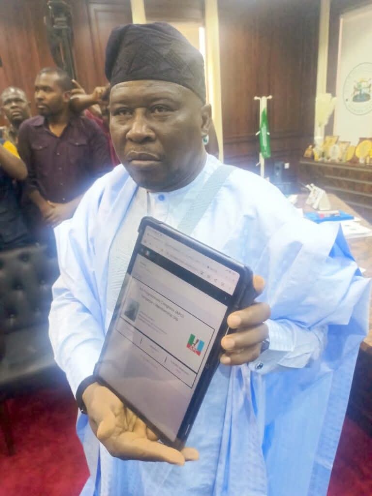 Adamawa State governor, Fintiri, formally defects to APC