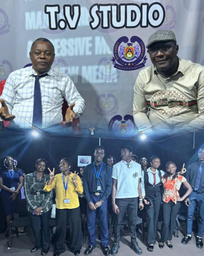 Chrisland University: Arowojolu leads online journalism masterclass