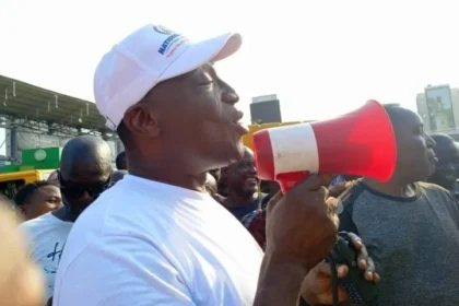 No police officer has right to board vehicles without paying -AIG