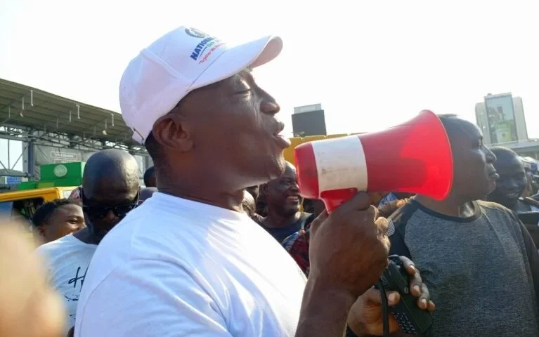 No police officer has right to board vehicles without paying -AIG