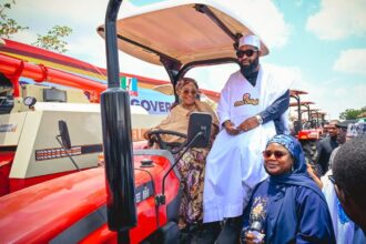 First Lady Oluremi Tinubu flags off planting season in Niger