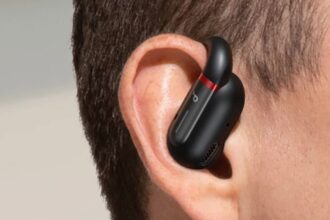 The danger of prolonged use of earphones -Audiologist