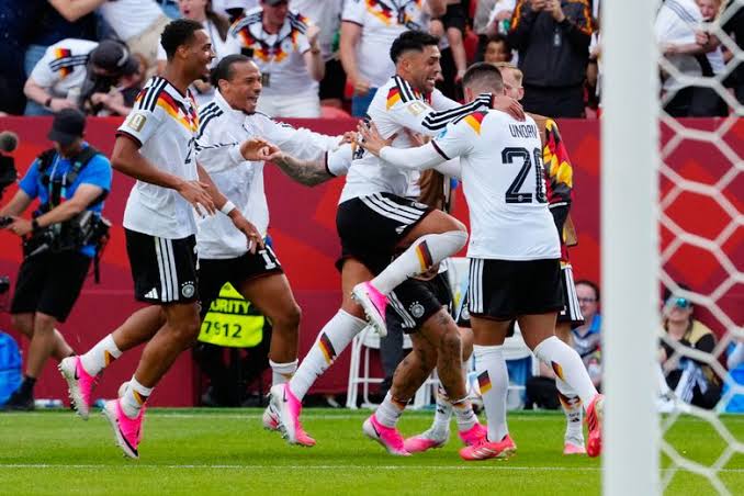 World Cup: Germany fight back to beat Ivory Coast 2-1