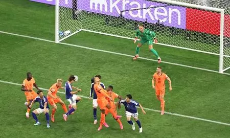 Netherlands, Japan share spoils in thrilling 2-2 World Cup draw