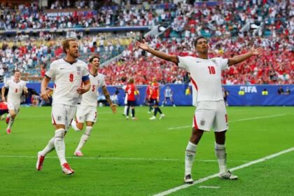 World Cup: Bellingham brace fires England into semis