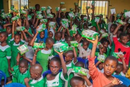 FG, Lagos begin breakfast for primary schools pupils in Lagos