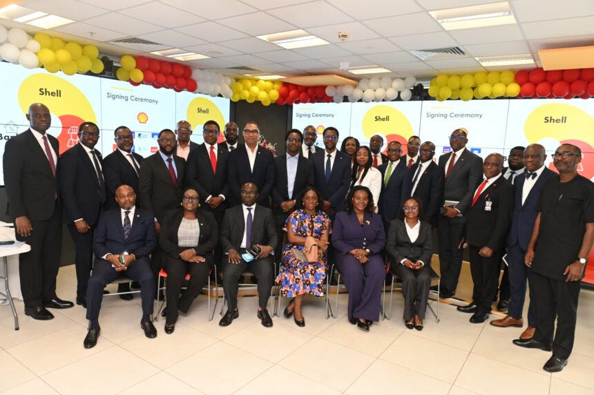 Shell, banks launch $3 billion contractor support fund