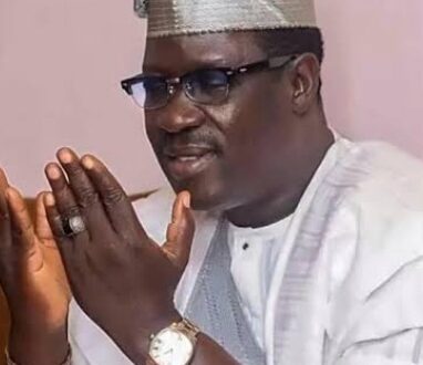 Veteran Nollywood actor, Taiwo Hassan 'Ogogo', buried