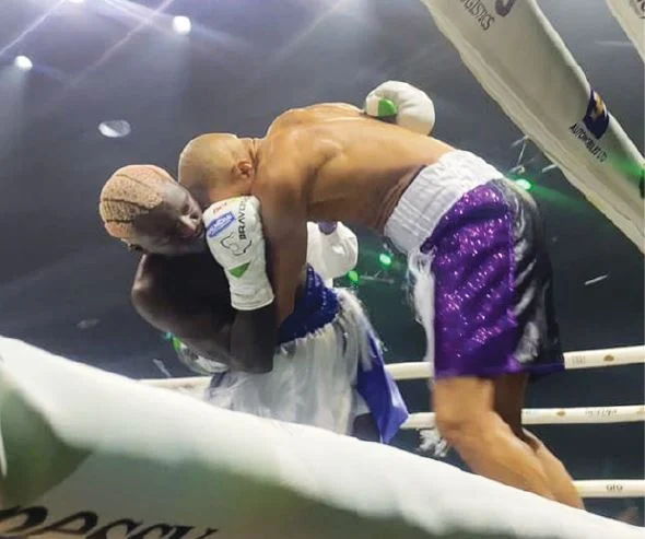 Celebrity boxing: Portable loses to Charles Okocha in Lagos clash