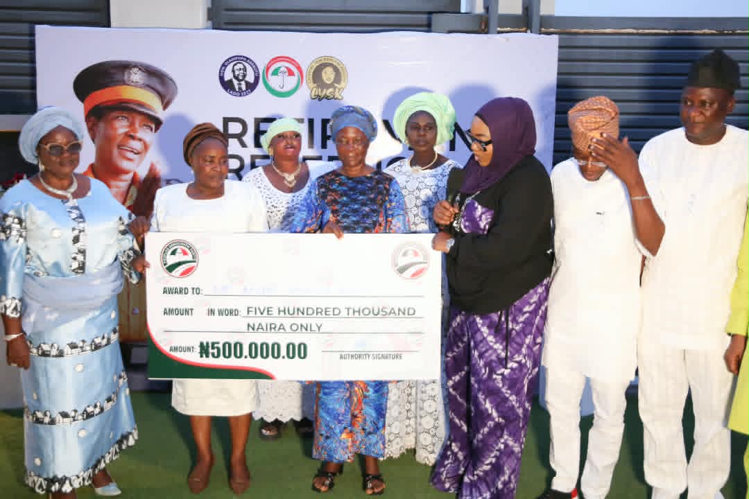 Ogun: PDP deputy guber candidate, Sowunmi-Kolapo, holds reception for retired traffic warden, Anifa Bello