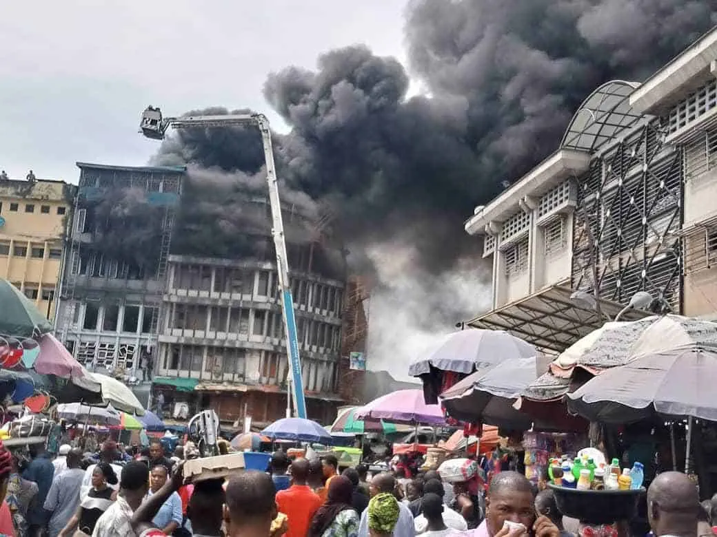 Fire outbreak in Balogun market destroys goods worth millions