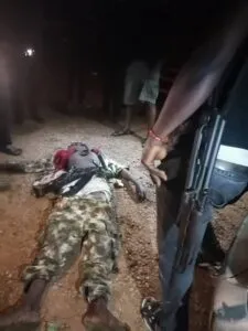 Ogun: Robber in army camouflage shot dead (+ pictures)