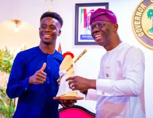 Excitement as Sanwo-Olu hosts Arsenal’s Bukayo Saka (+Photos)
