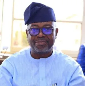 Tunde Akanni: Our very own deservedly becomes a professor